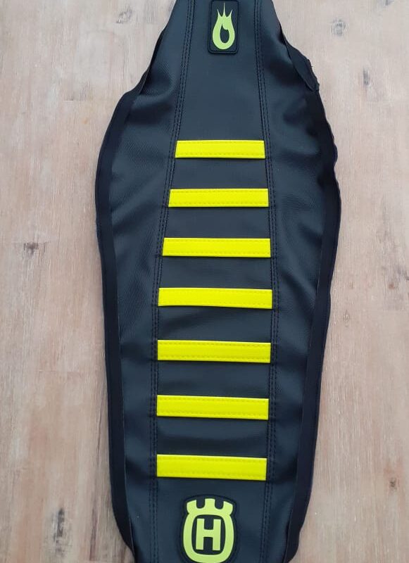 Husky 2020 black with Fluor gripper strips and labels.