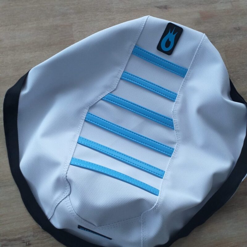 Polaris MK146-155 full size White with light blue strips